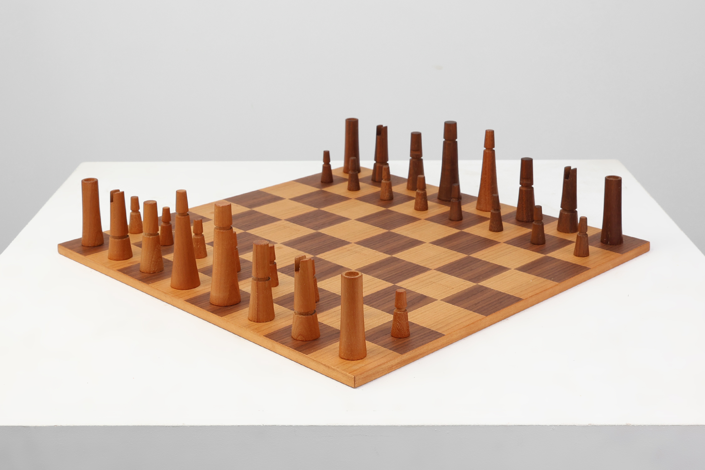 Rare De Coene Chess Set With Original Box Attr. to Christophe Gevers, Belgium, 1950s thumbnail